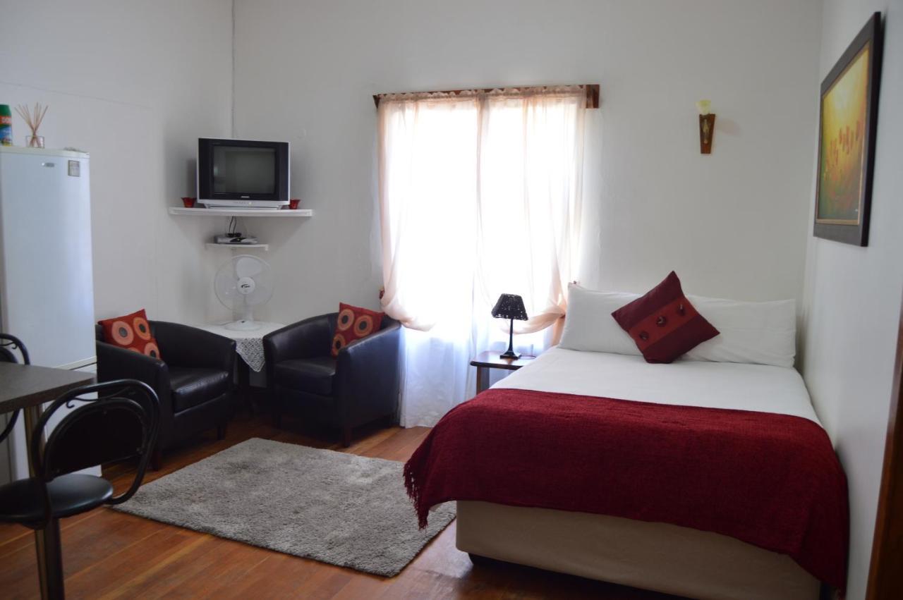 Villelodge Accommodation Lüderitz Buitenkant foto