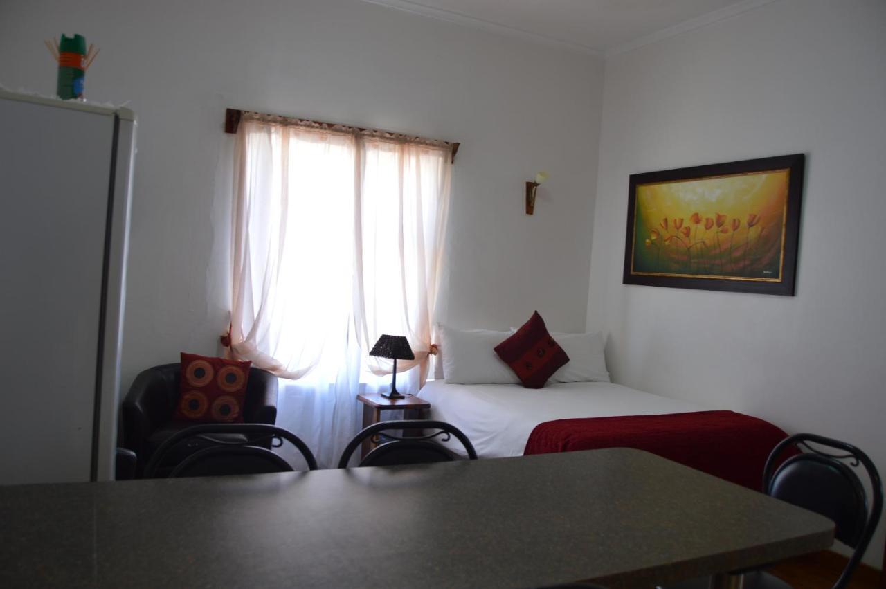 Villelodge Accommodation Lüderitz Buitenkant foto