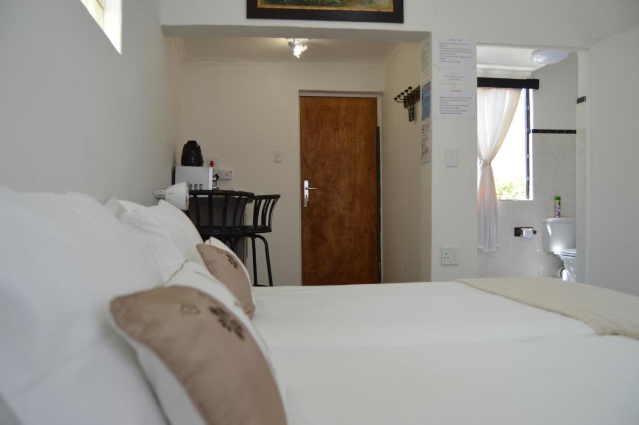 Villelodge Accommodation Lüderitz Buitenkant foto