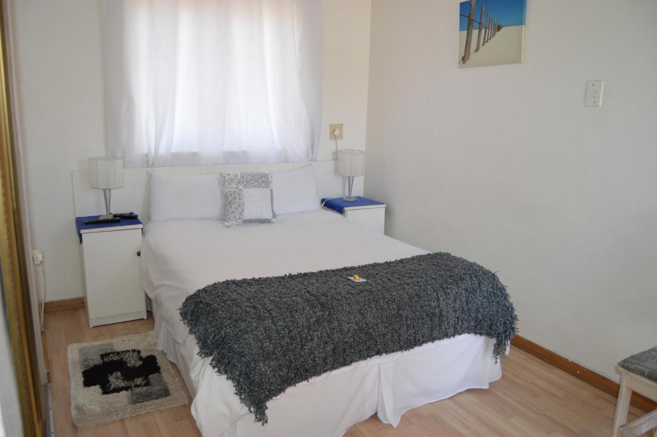 Villelodge Accommodation Lüderitz Buitenkant foto