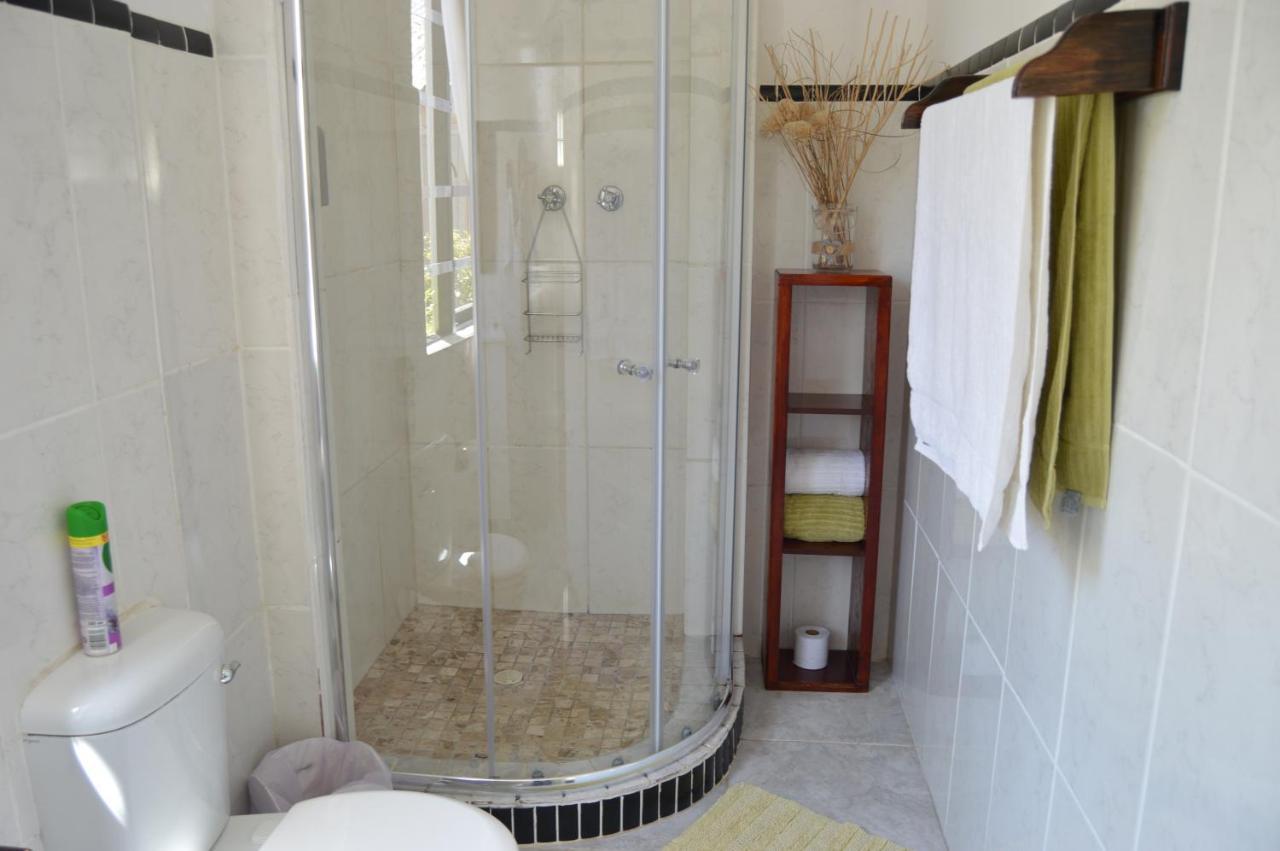 Villelodge Accommodation Lüderitz Buitenkant foto