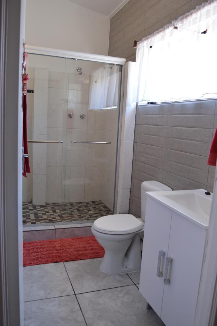 Villelodge Accommodation Lüderitz Buitenkant foto