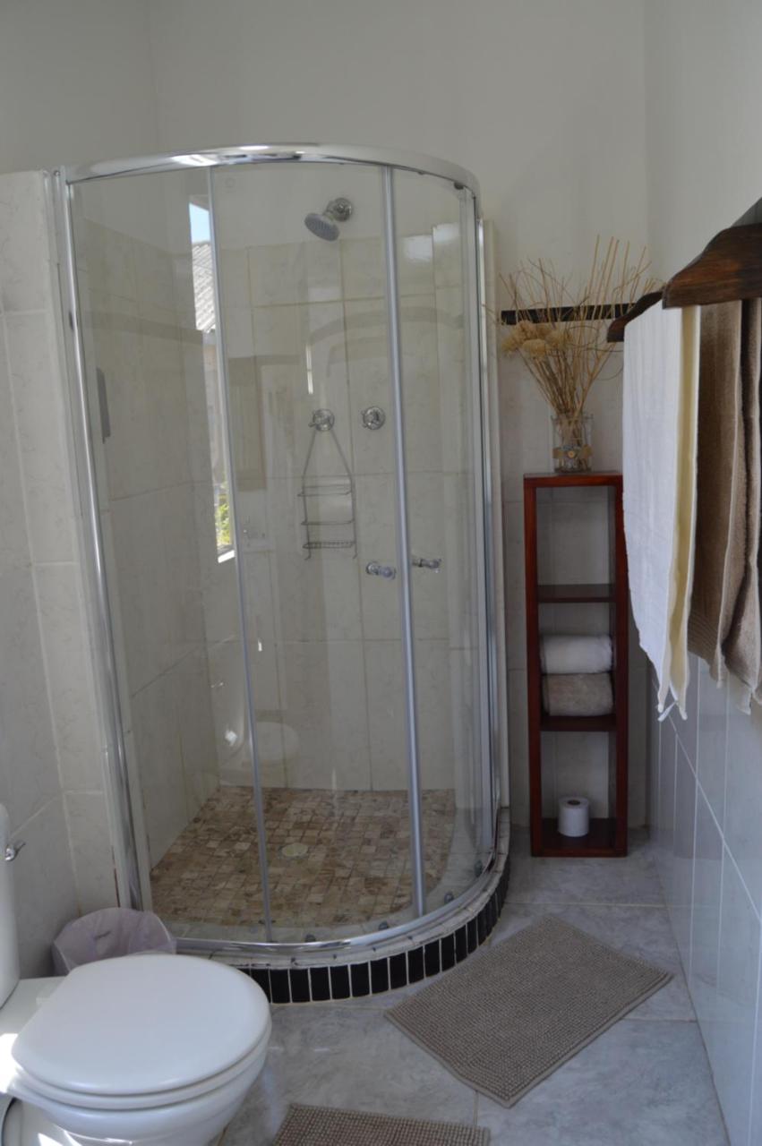 Villelodge Accommodation Lüderitz Buitenkant foto
